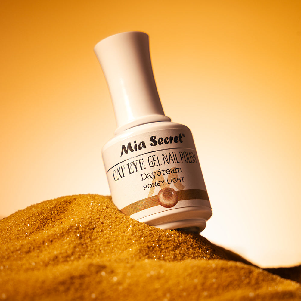 Honey Light Cat Eye Gel Polish